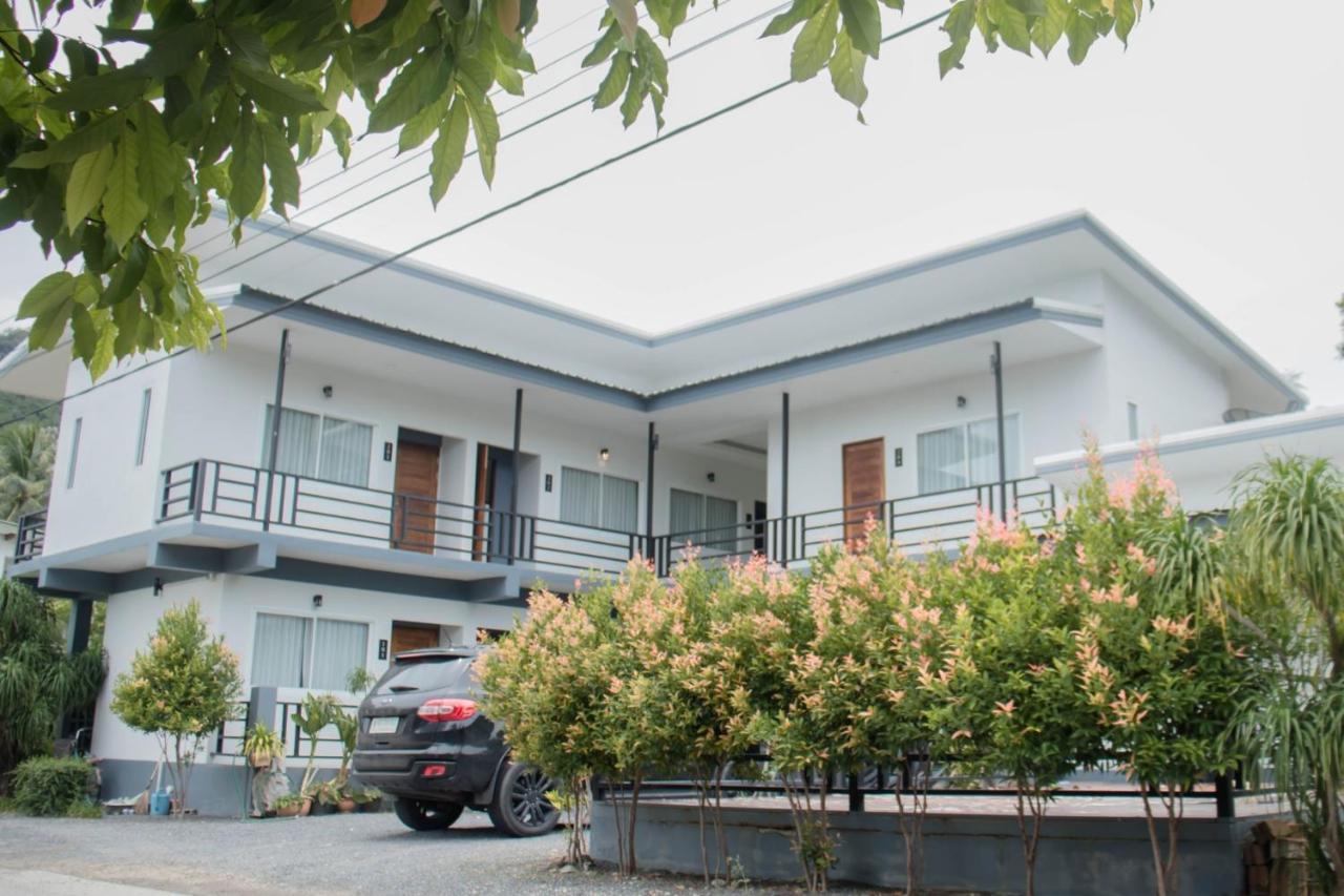 Nangkam Boutique Donsak Hotel Ban Pheng Krong Exterior photo